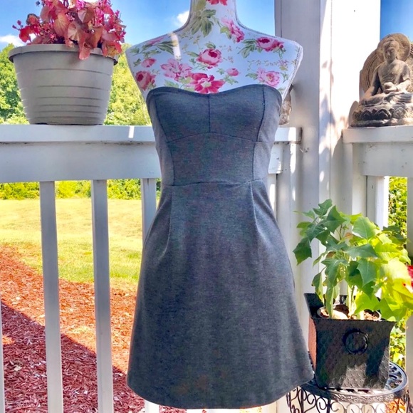 Express Dresses & Skirts - Express Strapless Dress